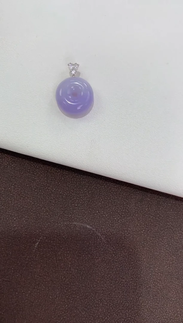 翡翠18K金镶嵌颈饰天然缅甸a货翡翠