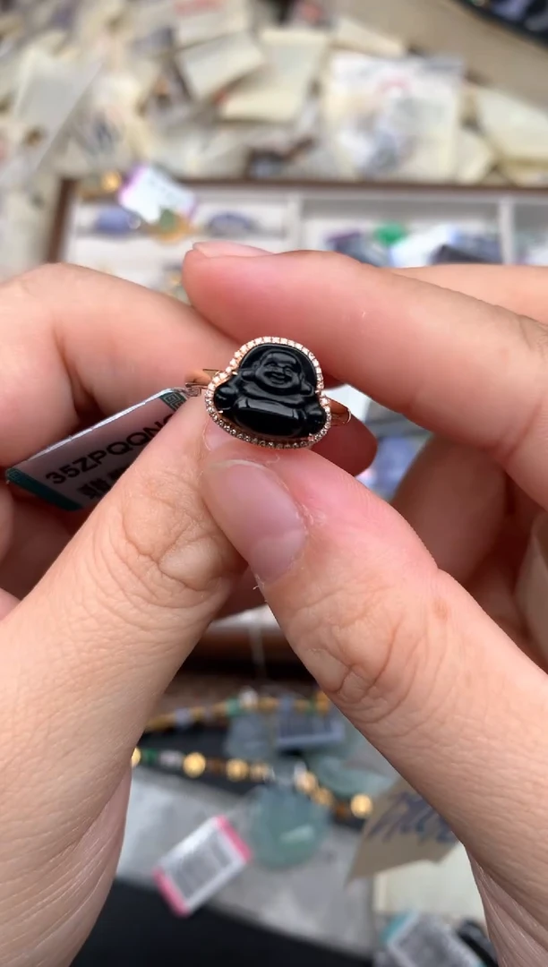 18K金镶嵌挂件翡翠一14圈