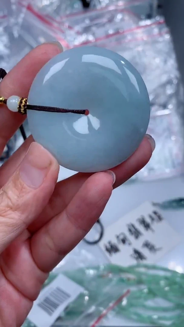 颈饰未镶嵌翡翠吊坠