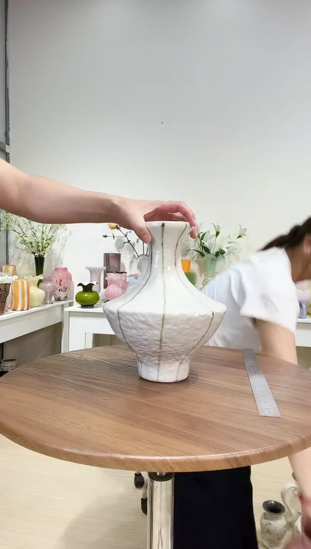 一枝花景德镇陶瓷花瓶
