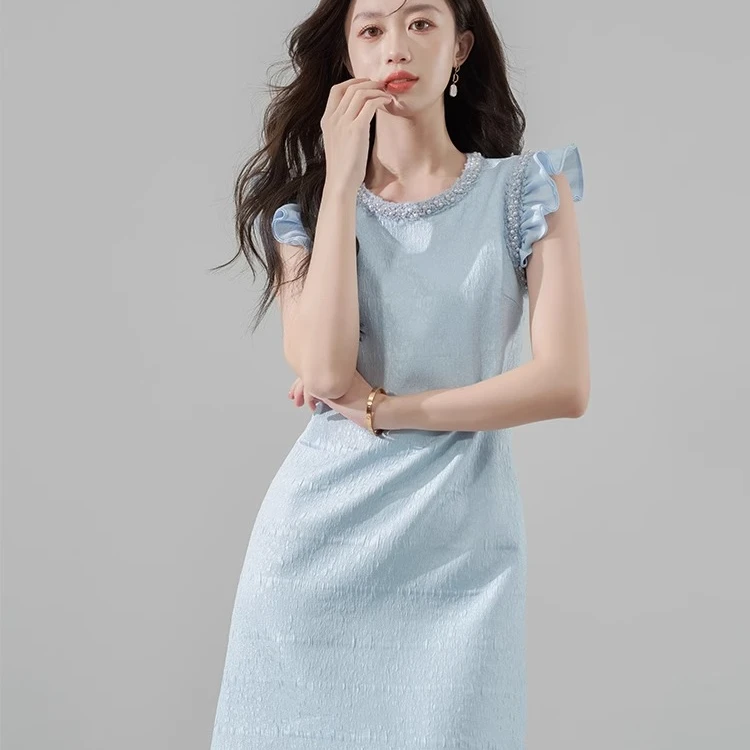 法式设计感连衣裙2025新款女夏季高级感显瘦气质短款修身裙子女