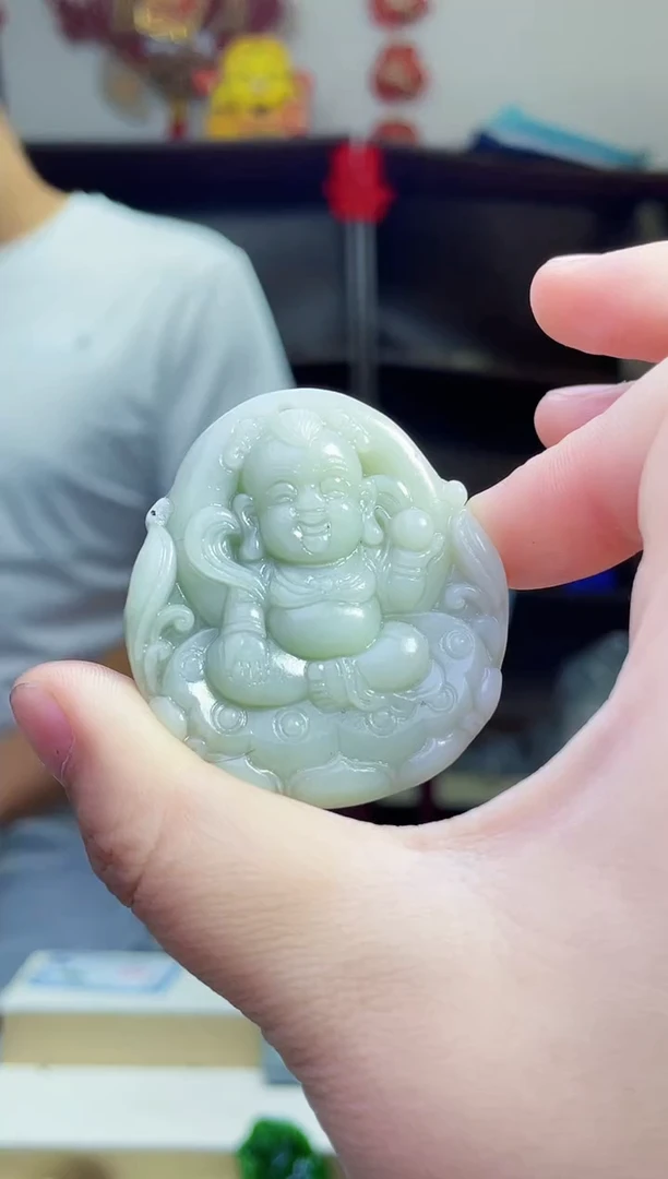 和田玉未镶嵌颈饰1
