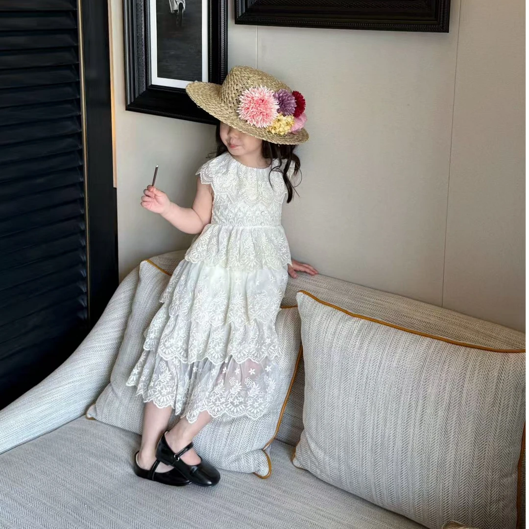 《甜小七》女童2025夏季新款韩版洋气甜美度假风蕾丝短袖蛋糕连衣裙