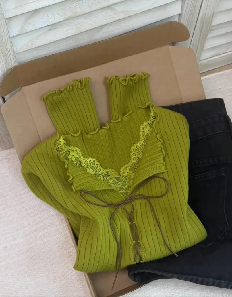 2025新款海军领长袖镂空针织衫毛衣女设计感小众早秋chic修身上衣