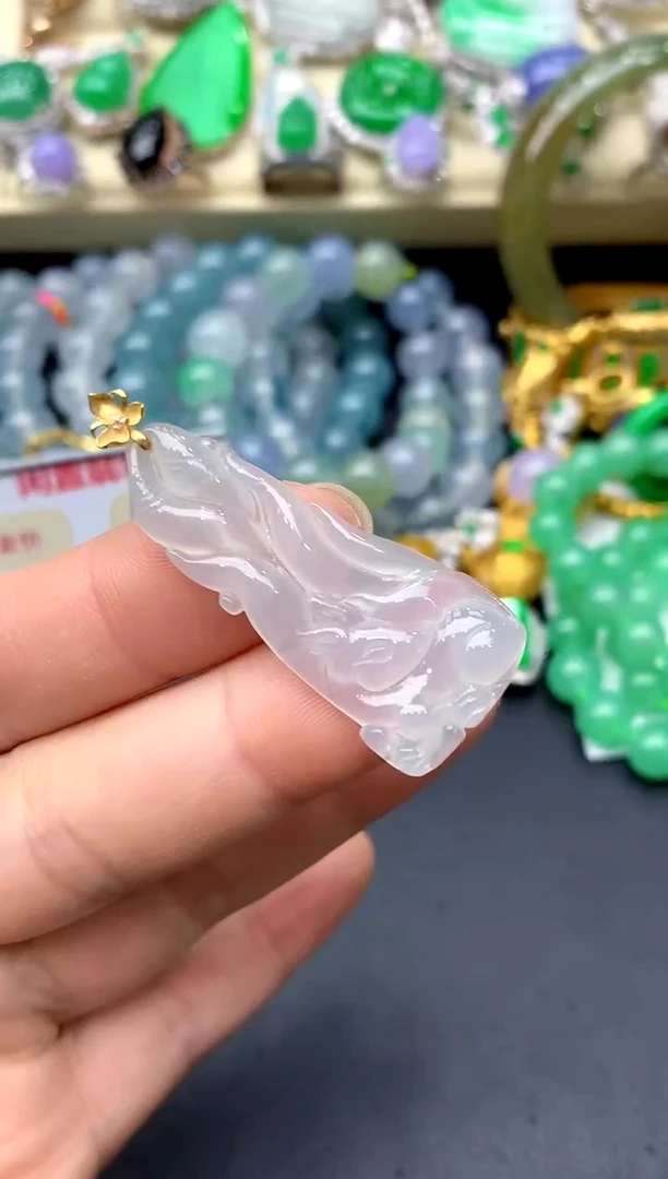 颈饰18K金镶嵌翡翠124 -中国好珍宝