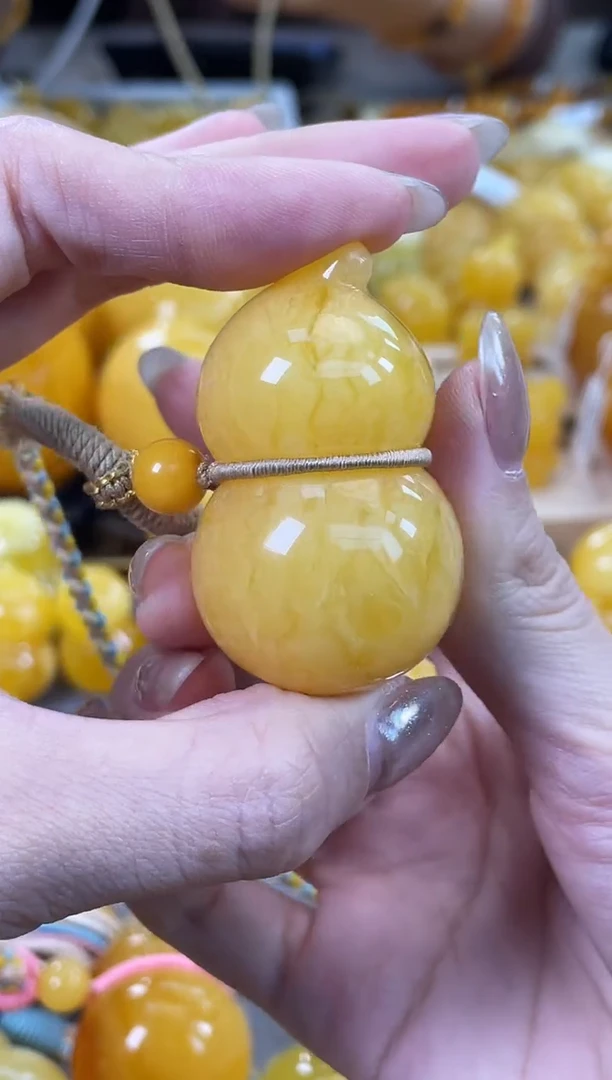 裸石琥珀未镶嵌J50