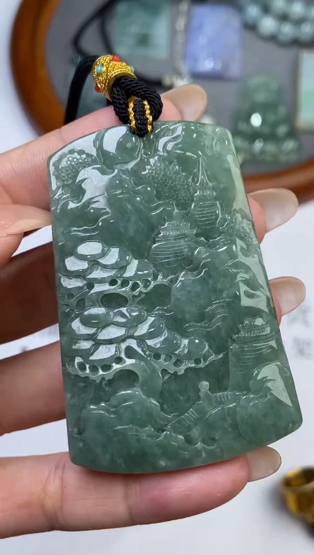 翡翠挂件未镶嵌299865/山水/多样性发一件