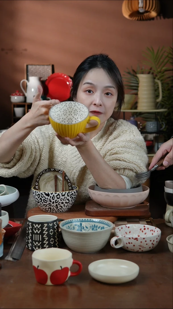 瓷片黄色浮雕印花早餐杯 微瑕 凑满20发货