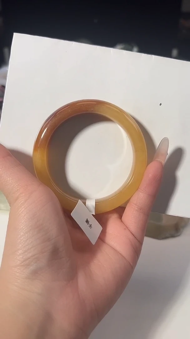 未镶嵌石英质玉（黄龙玉）手镯57圈口009