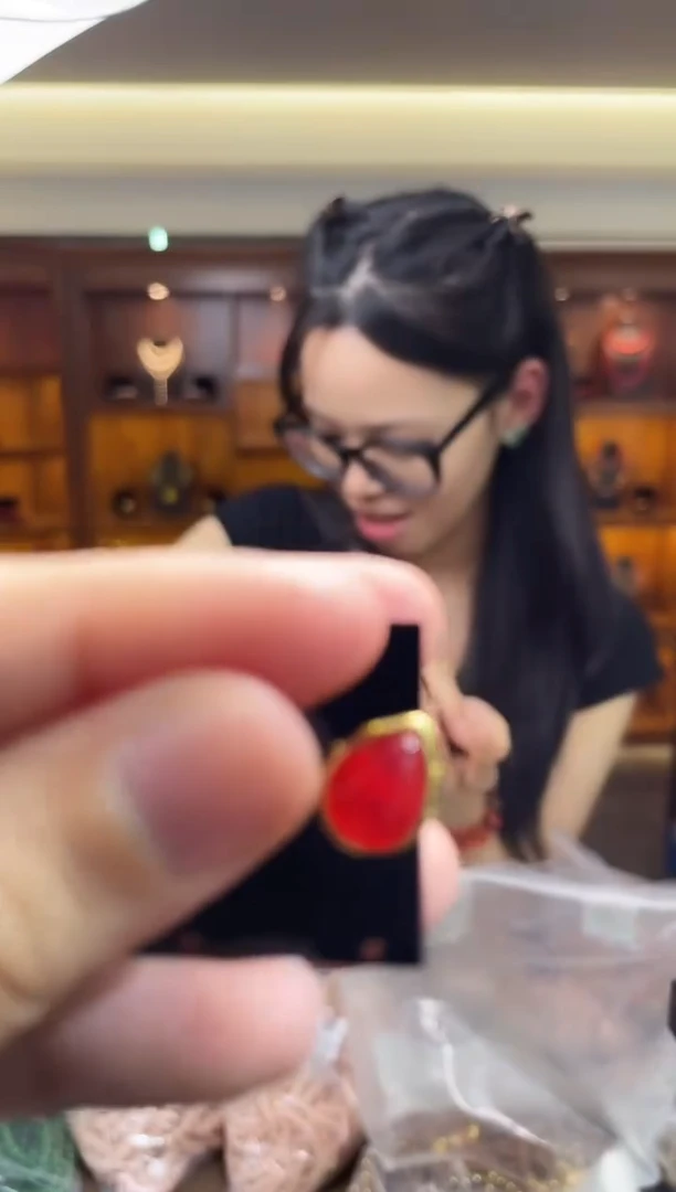 钛钢翡翠耳钉（多样性发一对）