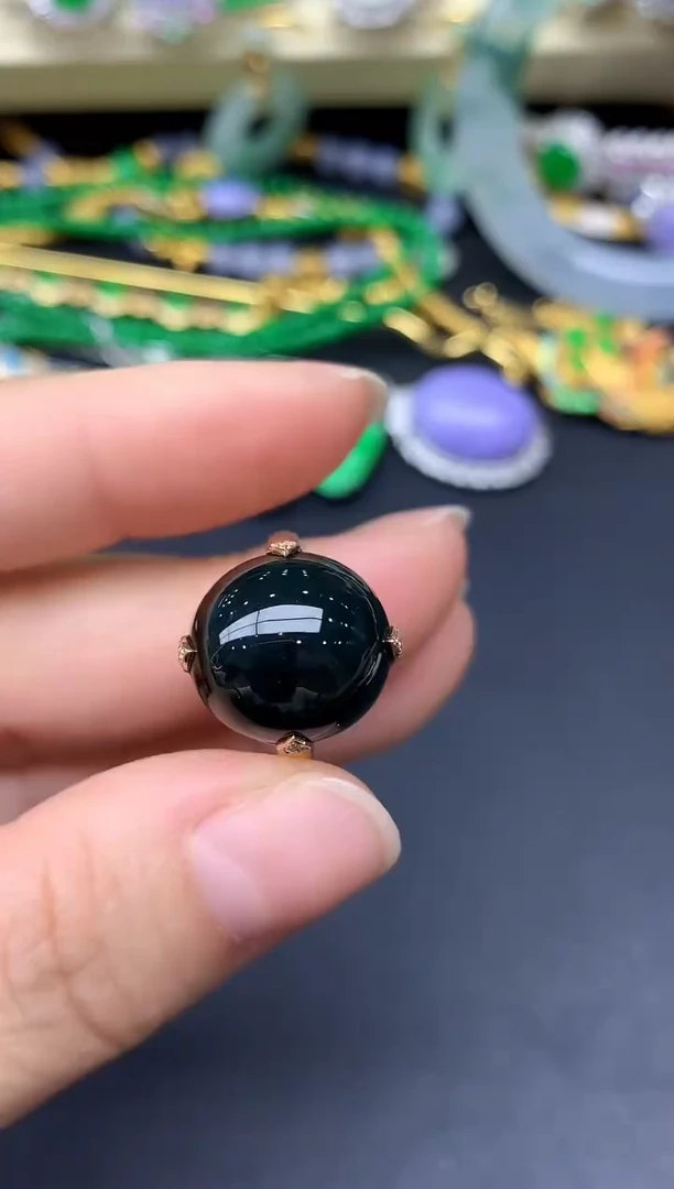 18K金镶嵌戒指翡翠269-雪姐翡翠天天见