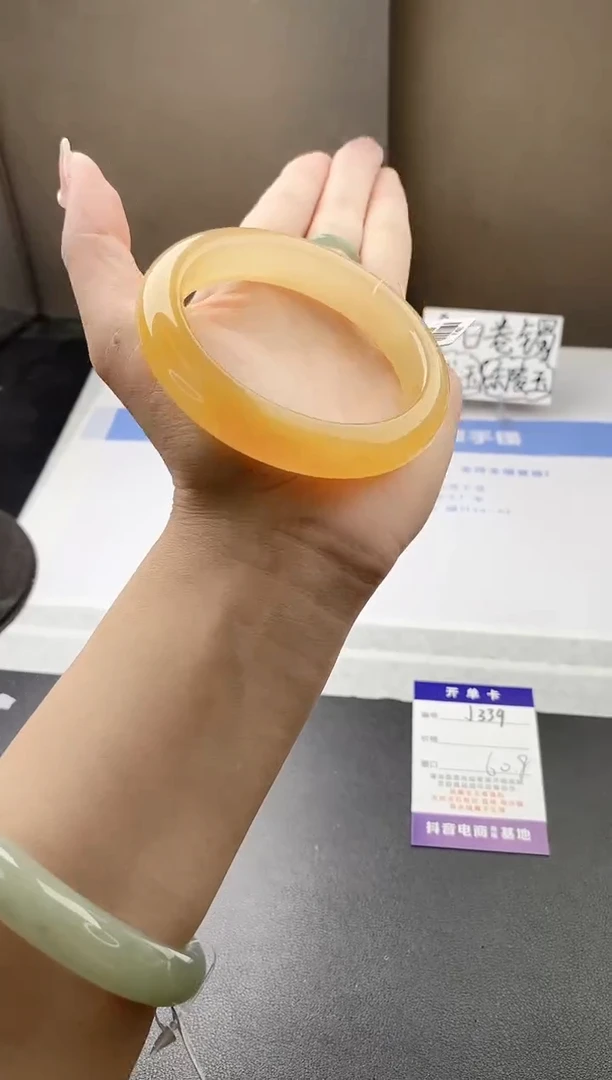石英质玉手镯未镶嵌j339-H2多样性发货