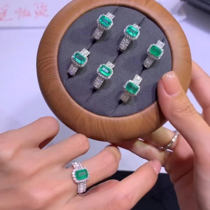 【逍遥】祖母绿戒指*001/21/多样性发/1件