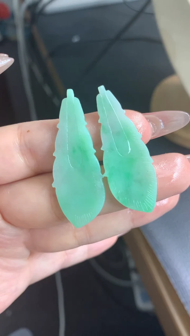 定制翡翠未镶嵌一对羽毛