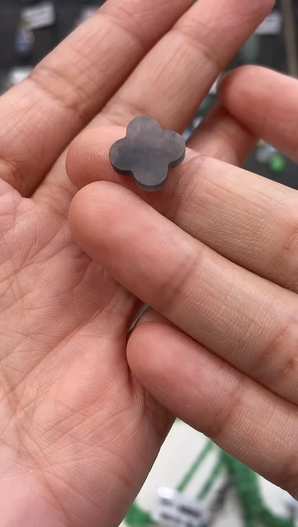 颈饰未镶嵌翡翠幸运草