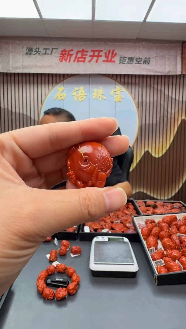 南红玛瑙雕刻未镶嵌034ZB0730产品一个