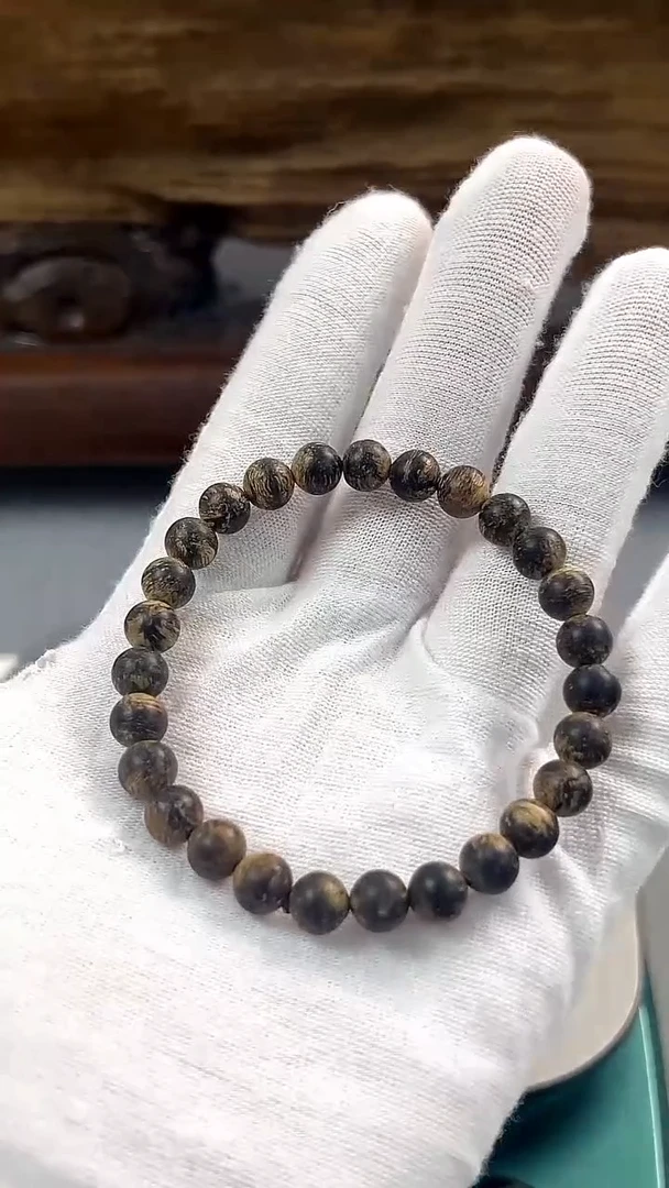 沉香手串A30都蓬沉水重4g+，径7+mm沉水老料手串