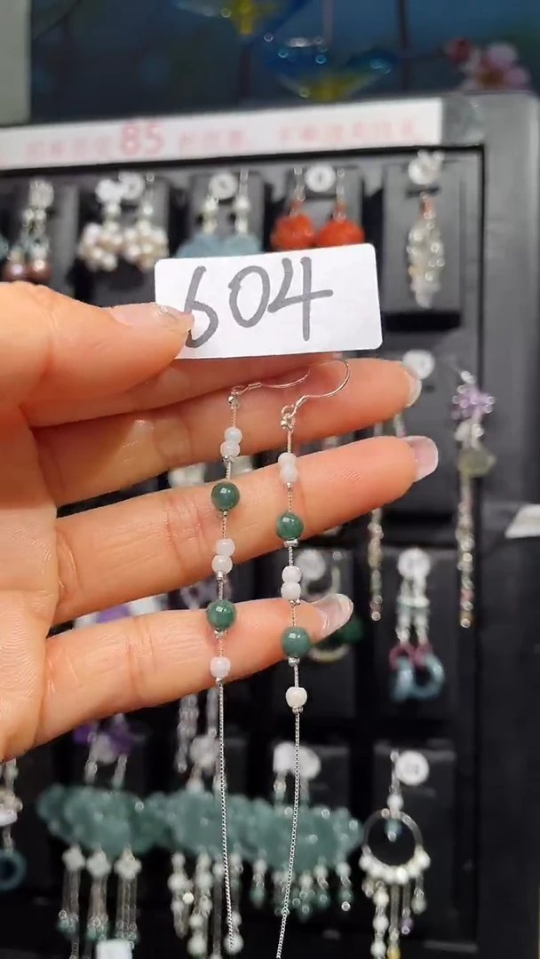 未镶嵌翡翠耳饰喜欢拍