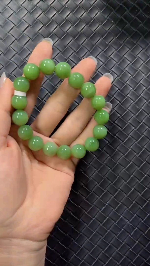 颈饰未镶嵌和田玉（碧玉）±12mm粉绿单圈手串多样性发一