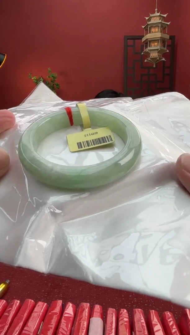 未镶嵌手镯翡翠翡翠手镯3