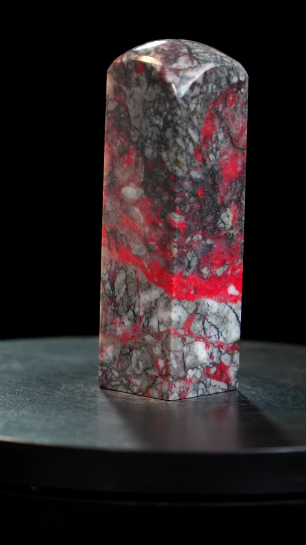 鸡血石刘关张鸡血石