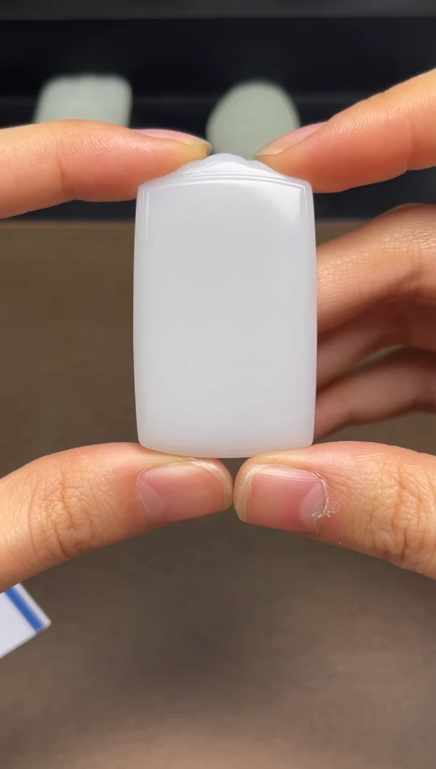 颈饰未镶嵌和田玉66 带双证如退货需一起退回