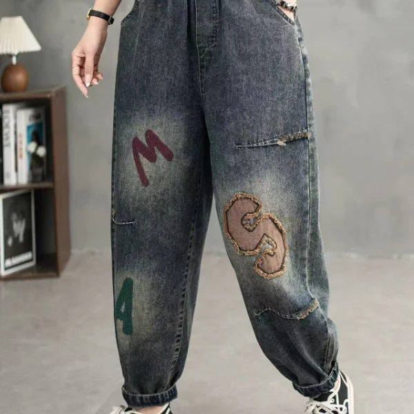 2025春款高货刺绣宽松厚款M字母款休闲松紧水洗哈伦裤牛仔大码