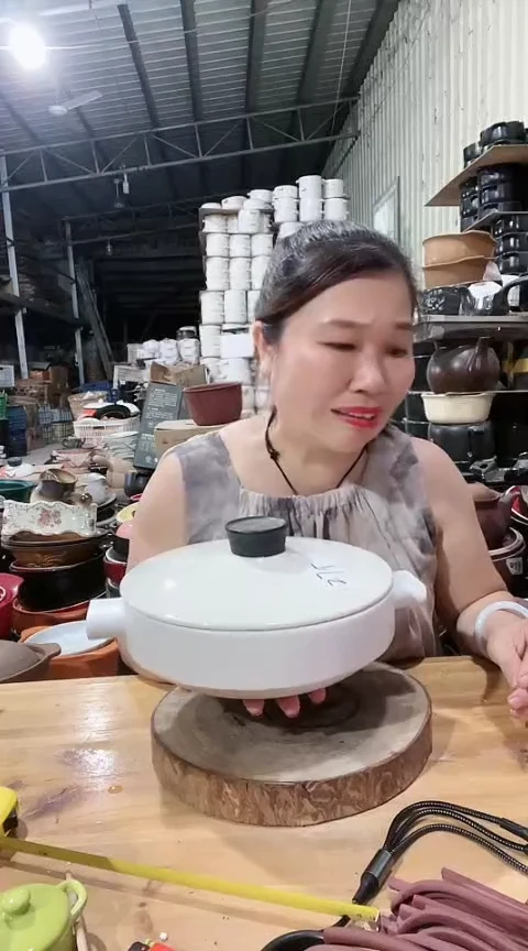 瑕疵24白色煎盘带盖