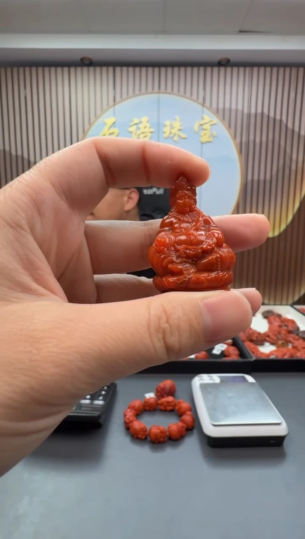 未镶嵌雕刻南红玛瑙102ZB1211产品一个