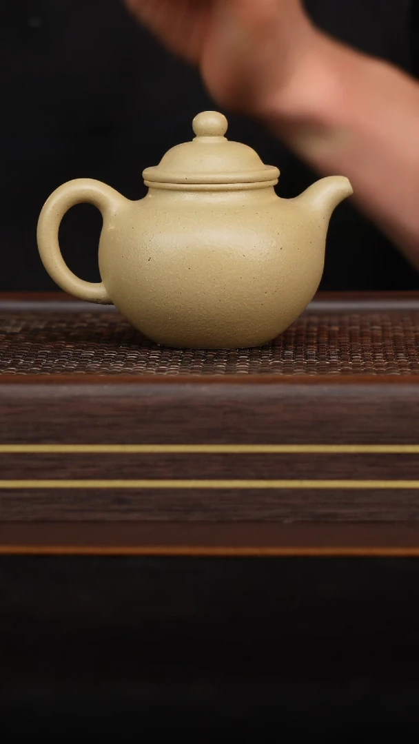 【闪购商品】宜兴原矿无添加紫砂壶大水潭本绿掇只