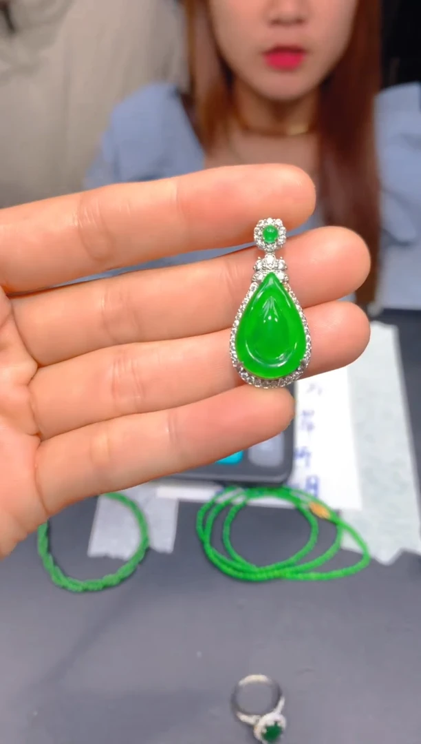 【闪购商品】定制翡翠未镶嵌106多样性发货（发其一）