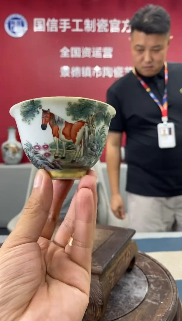 摆件b566景德镇瓷器一件