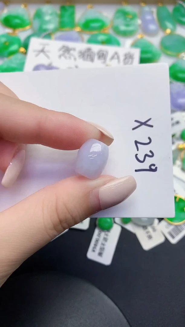 颈饰未镶嵌翡翠缅甸天然翡翠A货