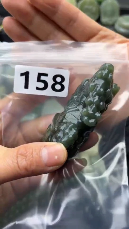 未镶嵌和田玉珠宝半成品貔貅