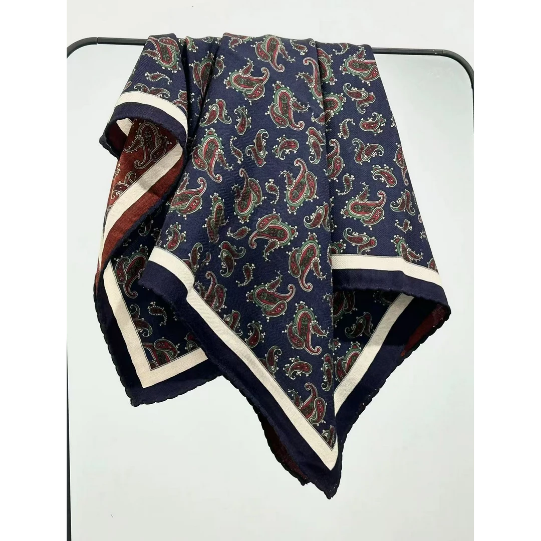 气质印花春秋双面女披肩冬桑蚕丝羊毛新款高档丝巾围巾藏青腰果