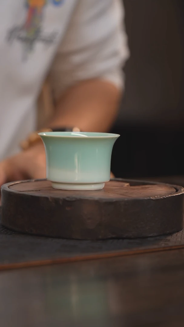 【闪购商品】杯32柴房陶瓷丨青玉色马蹄杯