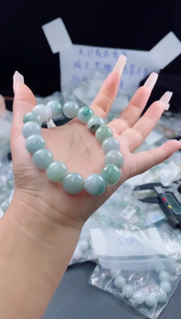 未镶嵌戒指翡翠珠串