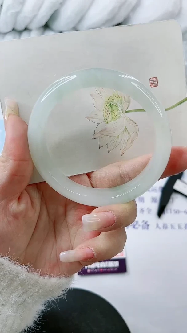 【闪购商品】石英质玉手镯合金多样性发货V108