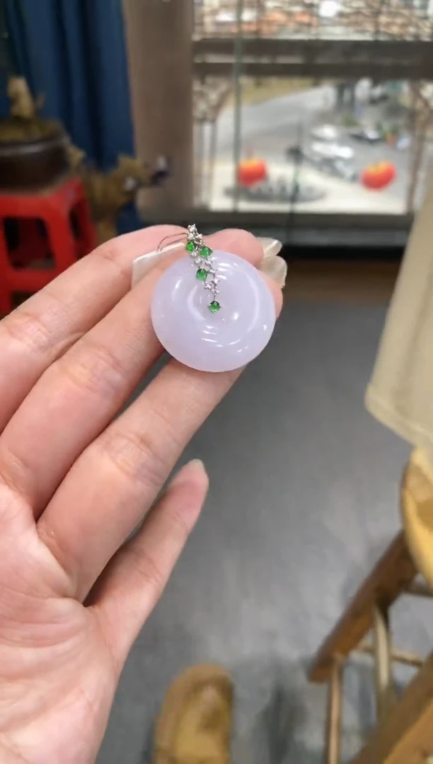 【闪购商品】翡翠吊坠(不含链)18K金镶嵌平安扣