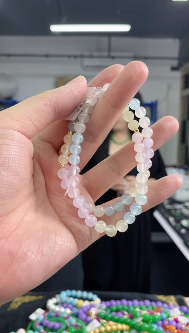 未镶嵌手串绿柱石（摩根石）多样性发其一颜色微差