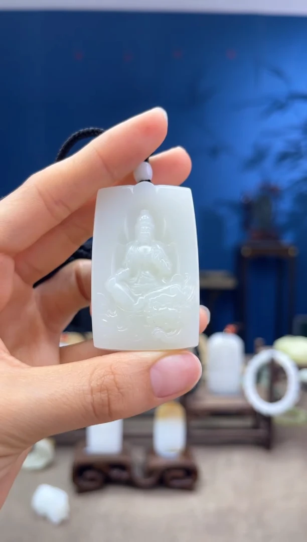 和田玉未镶嵌颈饰1