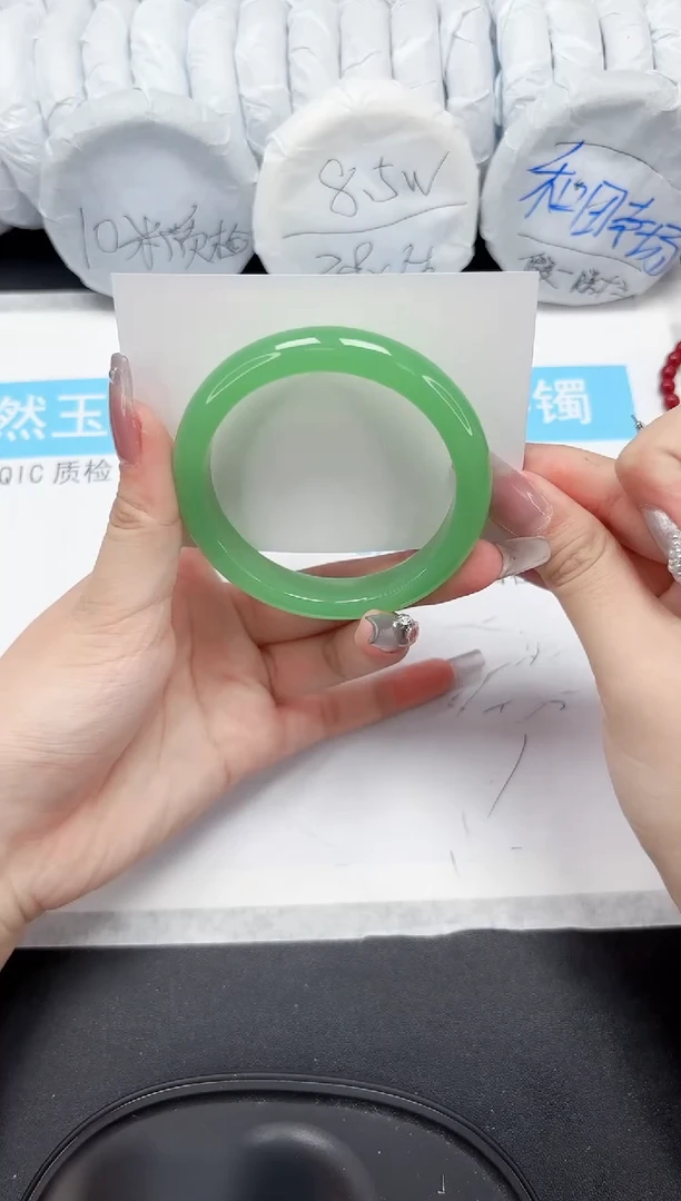 【闪购商品】石英质玉手镯未镶嵌419-58