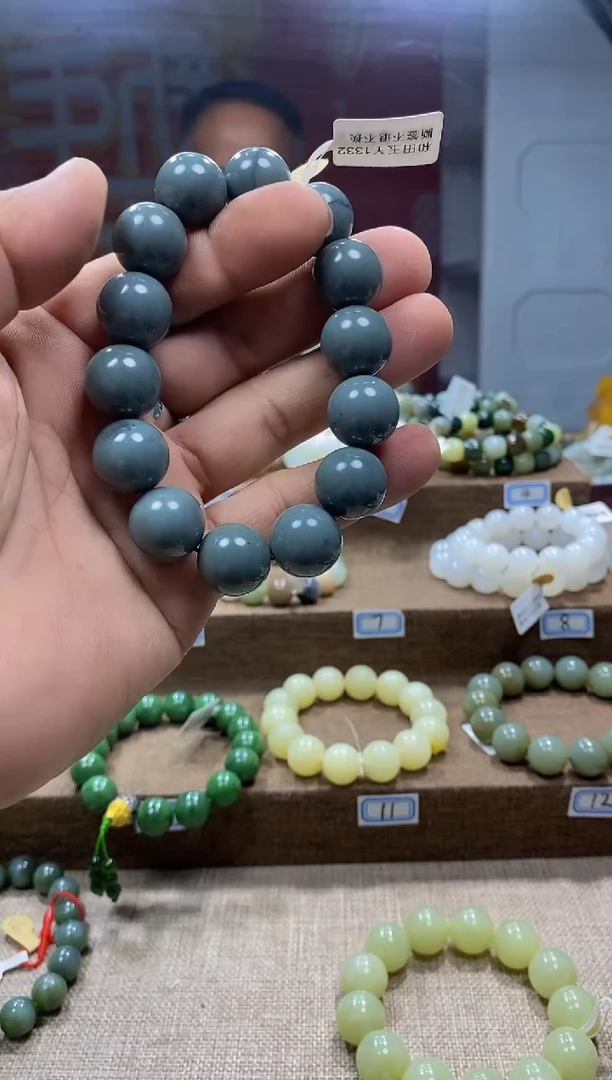 【闪购商品】和田玉手链未镶嵌.