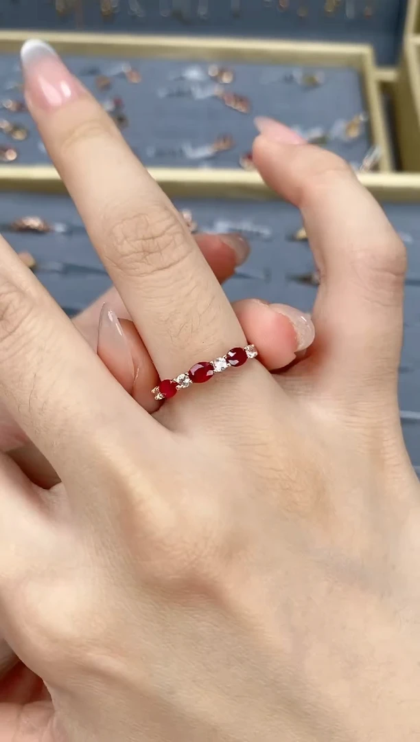 【闪购商品】红宝石戒指18K金镶嵌戒指