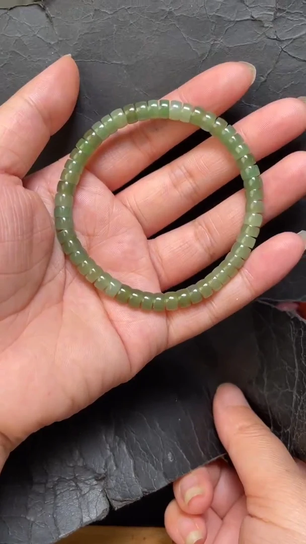 未镶嵌手串和田玉84