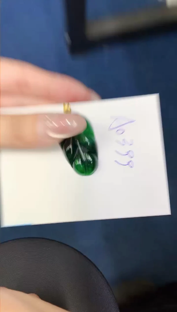 【闪购商品】翡翠颈饰18K金镶嵌00000000000