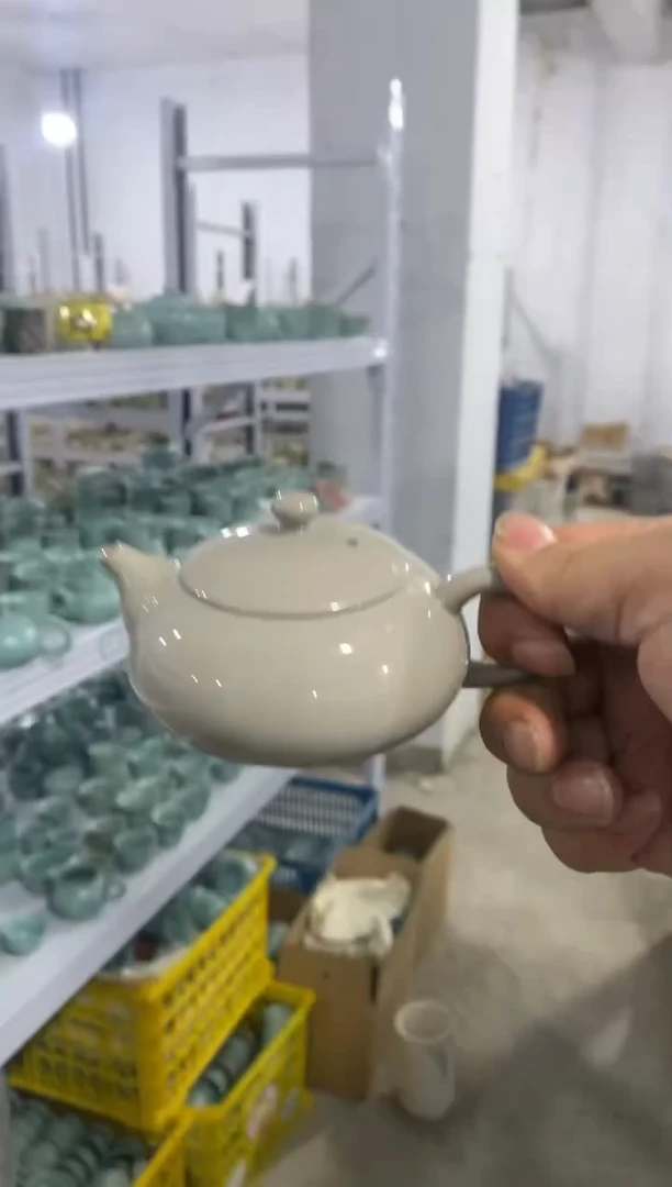 茶具茶壶、盖碗、主人杯、客杯（轻轻微瑕介意勿拍）