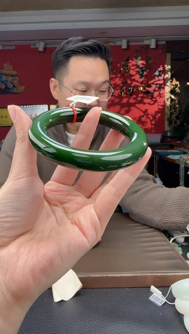 颈饰未镶嵌和田玉碧玉圆条手镯56-58