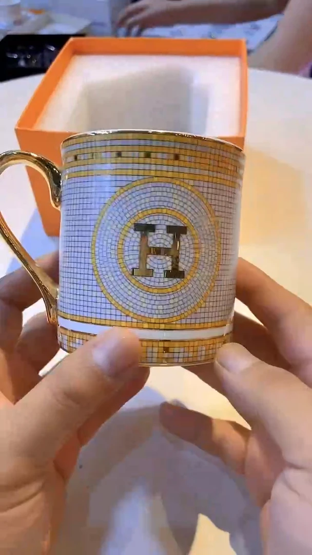 杯鸿辉家品牌瓷器，京东包邮！