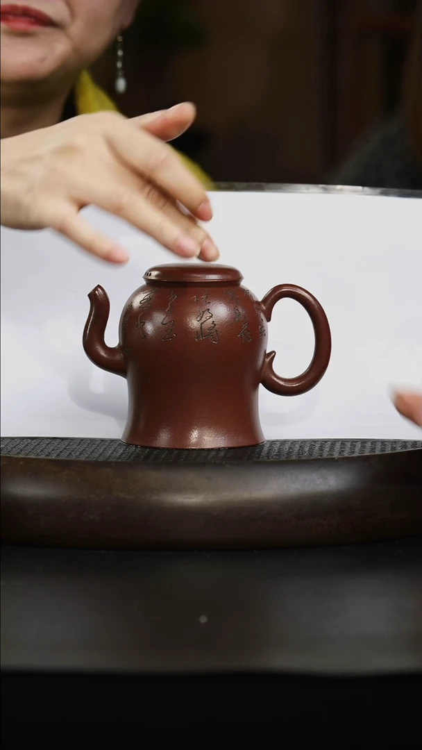 茶壶紫砂红皮龙华亭